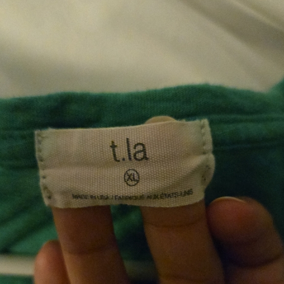 Anthropologie T.La Green Classic V-neck Top Tee - Picture 2 of 4